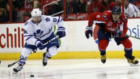 rantsports-nhl/mackey-pens-pull-kessel-stunner