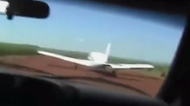 Watch Brazilian Police Aggressively Take Down Drug Smuggling Plane